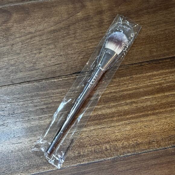 12 Piece Make Up Brush Bundle with Bag - Picture 6 of 10